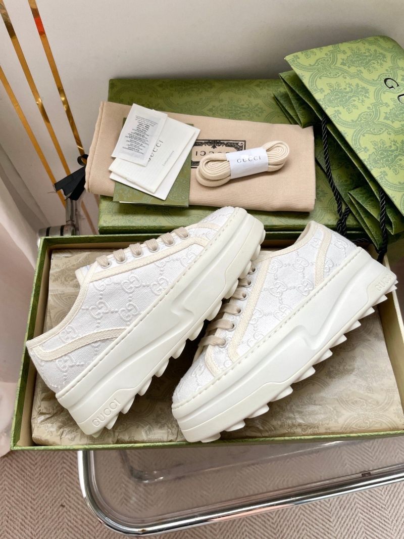 Gucci Sneakers